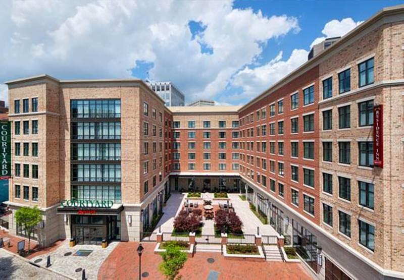 Courtyard By Marriott Richmond Downtown Hotell Exteriör bild