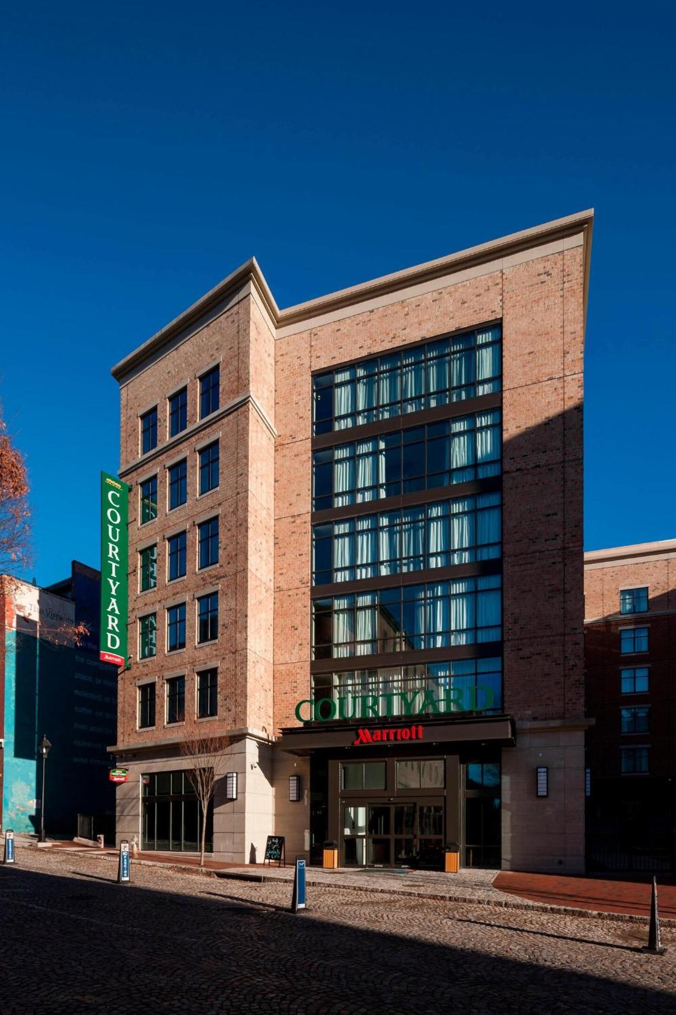 Courtyard By Marriott Richmond Downtown Hotell Exteriör bild